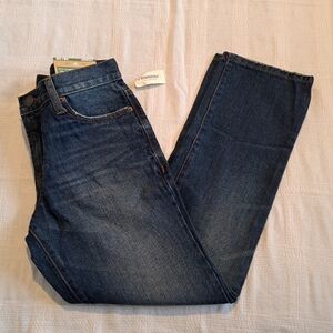 Aeropostale women's size 28 x 28 Essex straight leg medium wash jeans, New